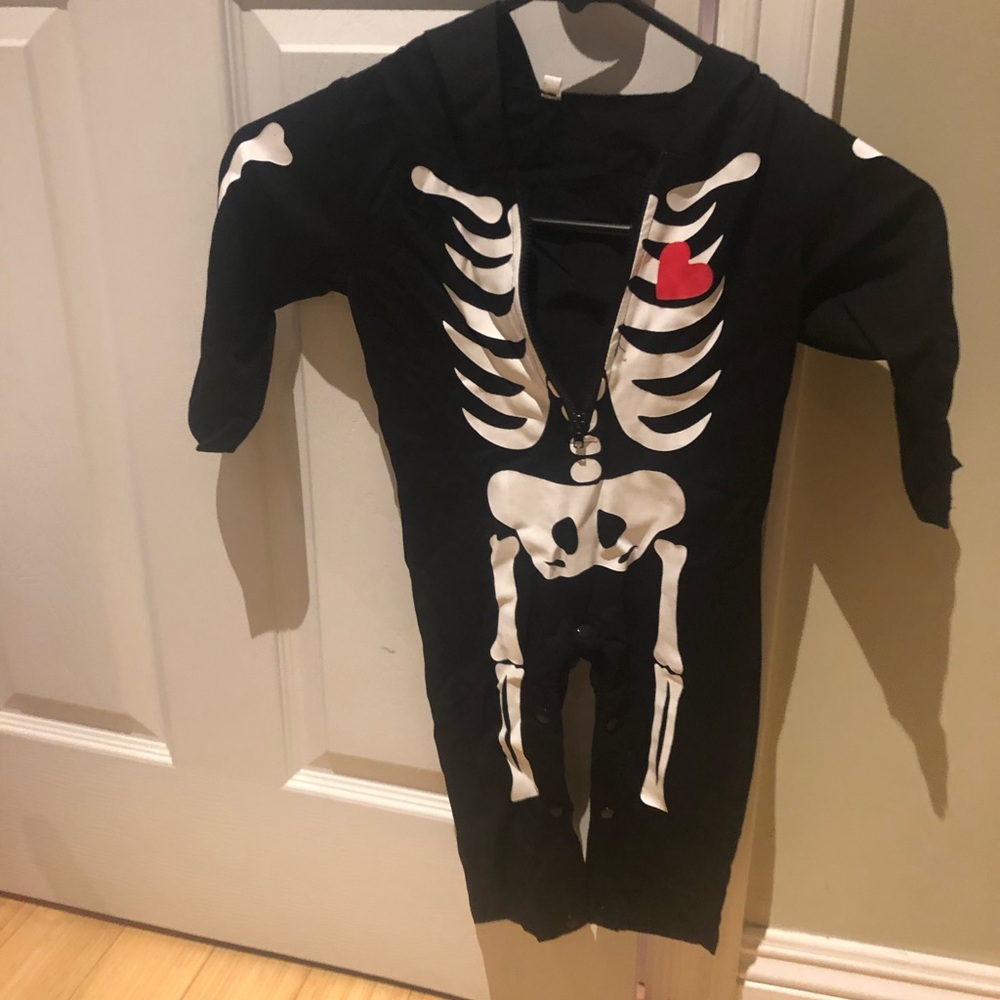 brand new skeleton jumpsuit (18-24 months)